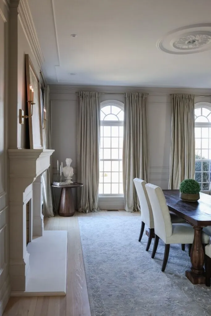 Benjamin Moore Collingwood used in dining room design.