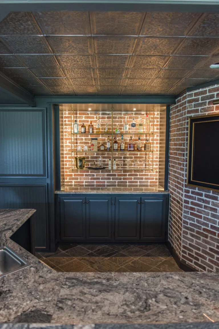 Basement Bar -4360