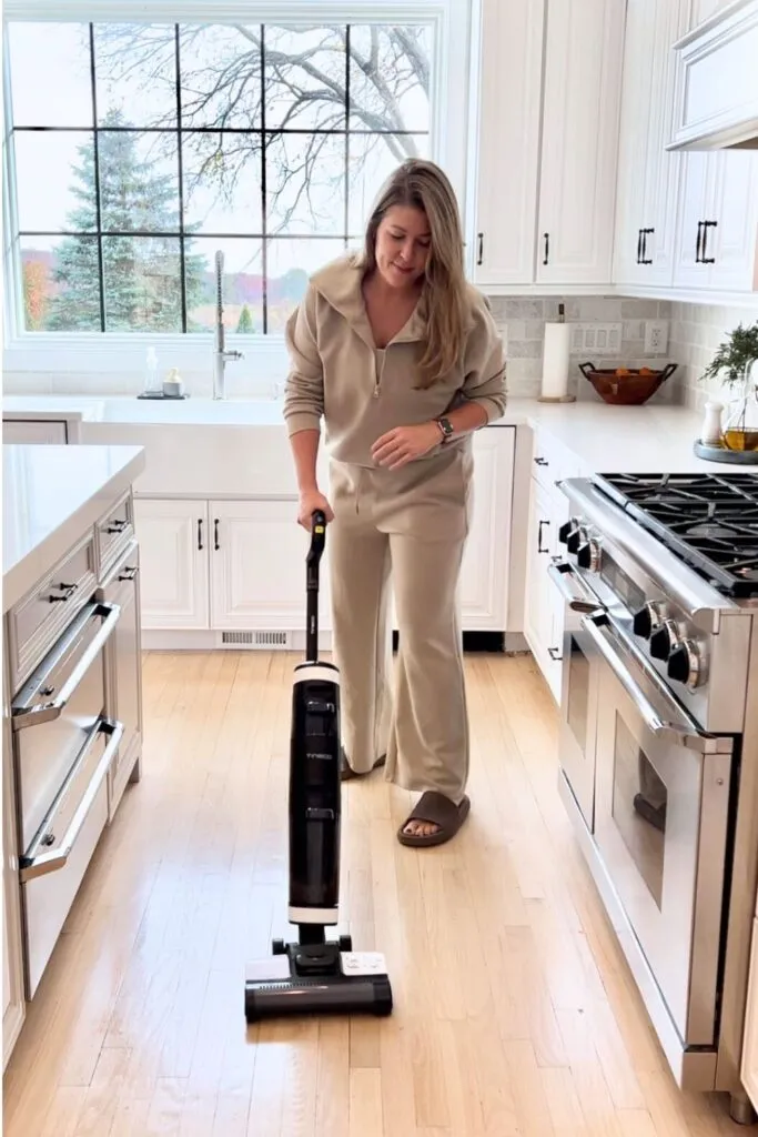 Cleaning with the Tineco