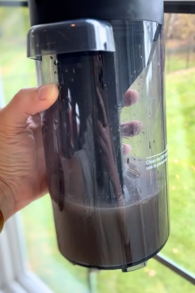 Vacuum Mop Combo with dirty water